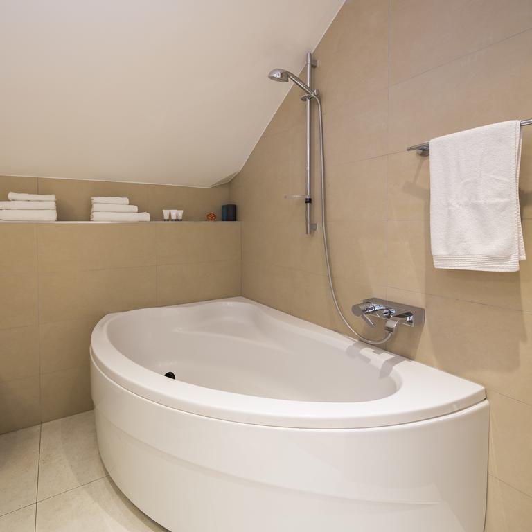 Laura Lux Suites Split Exterior foto