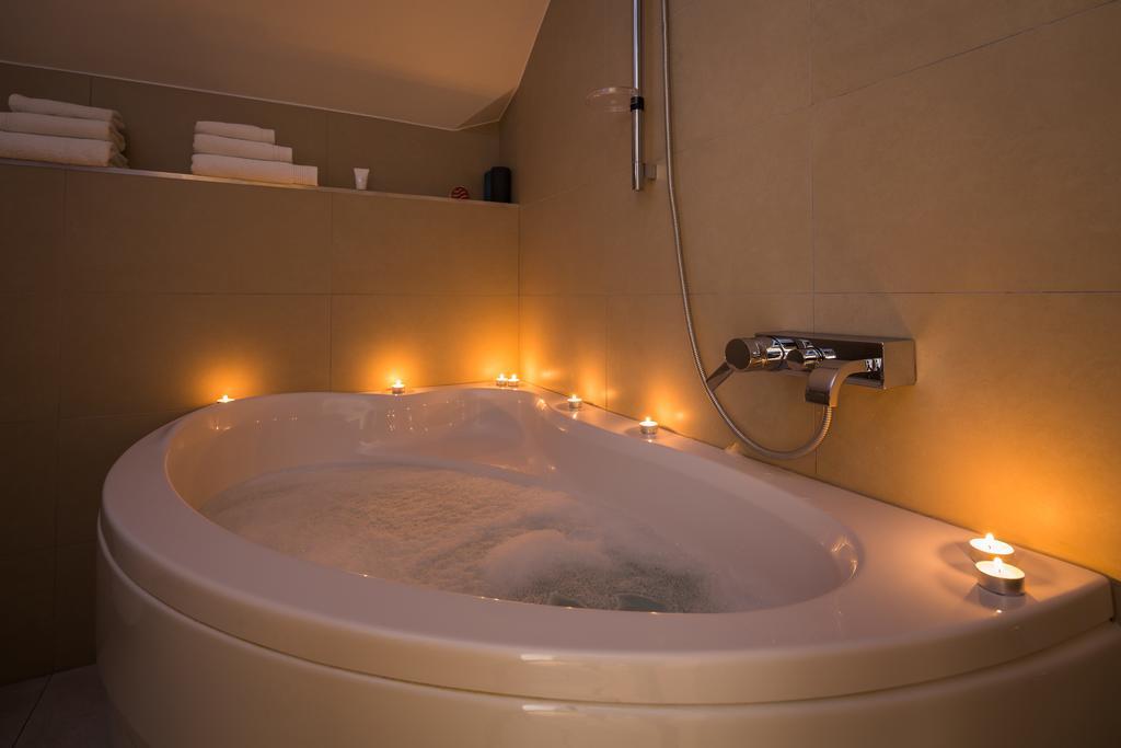 Laura Lux Suites Split Exterior foto